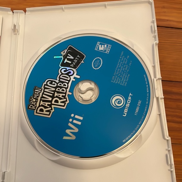 Rayman Raving Rabbids TV Party Nintendo Wii Video Game - Picture 5 of 6